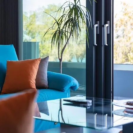 Rithian Blue Coast 2 Bedroom Seaview Rethymno (Crete)
